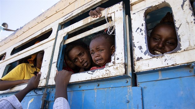 Před boji na severu Etiopie prchly do sousedního Súdánu desetitisíce lidí. (prosinec 2020)