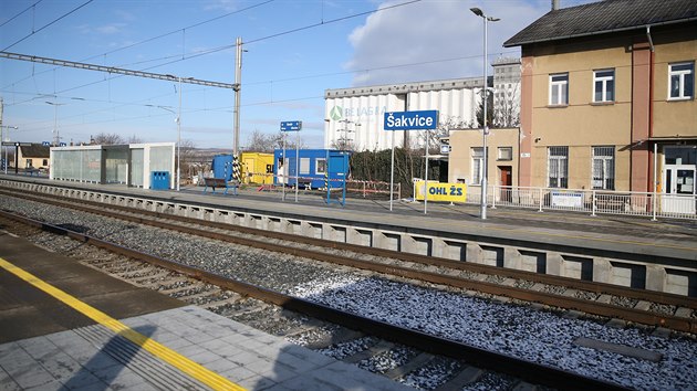 Anketa v Hustopečích na Břeclavsku rozhoduje o přejmenování železniční zastávky, která se nyní jmenuje podle sousedních Šakvic.