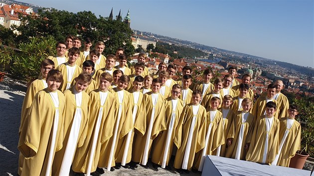 Chlapecký sbor Boni pueri z Hradce Králové vystupoval na pražském Strahově.