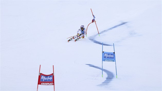 Tessa Worleyová v obřím slalomu v Kronplatzu.