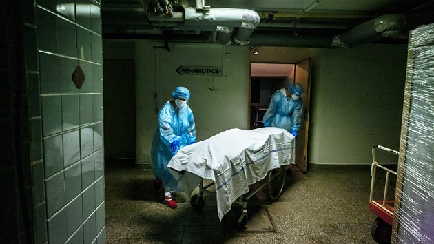 Nemocnice Slaný a její noční život (29.1.2021)