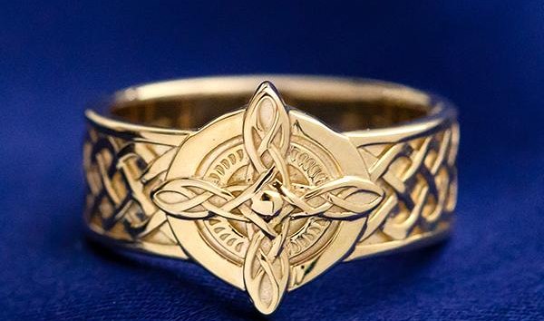 Svatební prsteny inspirované hrou The Elder Scrolls Online