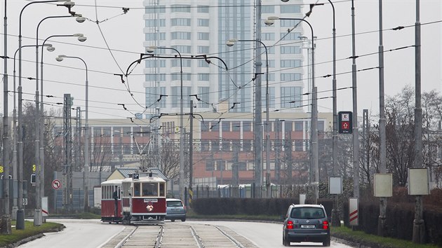 Jednou z pravidelnch pleitost spatit historickou tramvaj slo 223 z roku 1930 v ulicch Olomouce bv Mikulsk jzda.