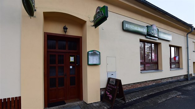 Majitel restaurace U Ervina v Hlubokch u Olomouce se pipojil k iniciativ Chcpl PES a navzdory vldnm protiepidemickm nazenm nechal restauraci otevenou.