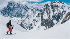 Skialp je zimní sport, který není závislý na vlecích