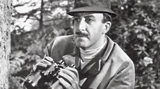 Peter Sellers v roli inspektora Closeaua ve filmu Clouseau na stop�