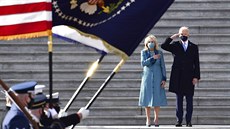 Prezident Joe Biden a první dáma Jill Bidenová. (20. ledna 2021)