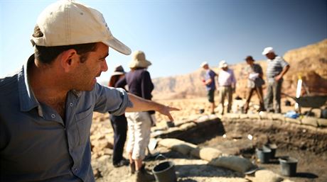 Archeologové v Izraeli objevili kus obarvené fialové látky, její pvod datují...