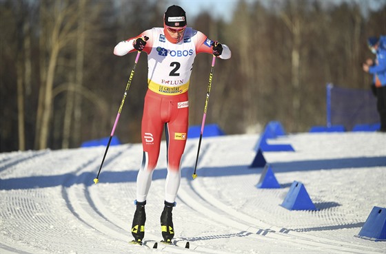 Johannes Klaebo bhem sprintu ve Falunu