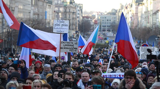 V Praze demonstrovaly stovky lid proti vldnm nazenm. (31.ledna 2021)