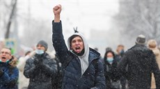 V Moskv lidé protestují za proputní opoziního pedáka Alexeje Navalného....