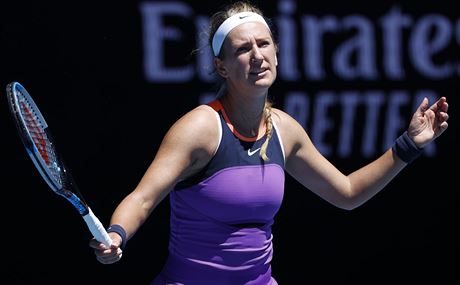 Bloruska Viktoria Azarenková se roziluje v prvním kole Australian Open.