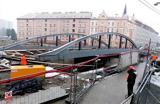 Kontrolní den na stavb protipovodových opatení v centru Olomouce. Bhem...
