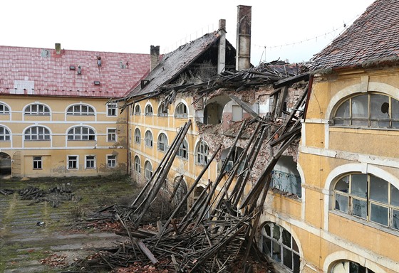 Stav ikových kasáren v Terezín je u roky hodn patný.