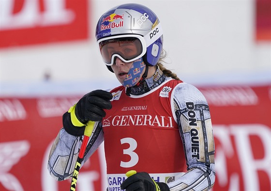 Ester Ledecká v cíli super-G v Garmisch-Partenkirchenu