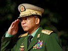 Velitel armády v Barm Mun Aun Hlain (19. ervence 2016)