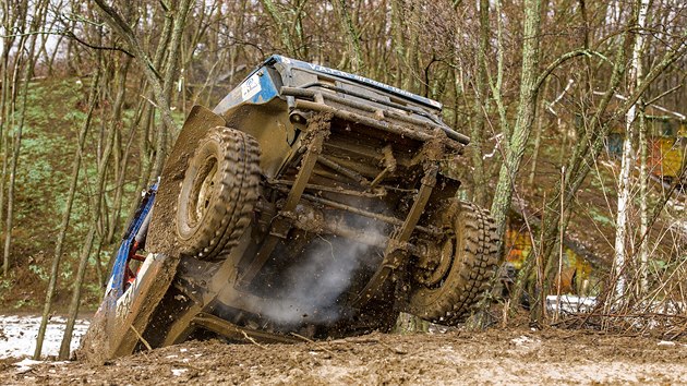 Nov vznikajc klub Offroad Park Mokr-Horkov vybudoval na bval raketov zkladn pobl Brna okruh pro milovnky jzdy v ternu.