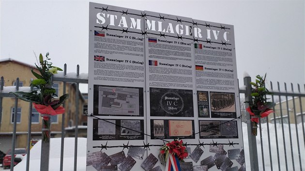 V zajateckm tboe Stammlager IV C bylo vznno zhruba 250 lid - pevn Francouz, Brit a Sovt.