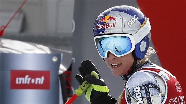 Ester Ledecká v superobřím slalomu ve Val d'Isere.