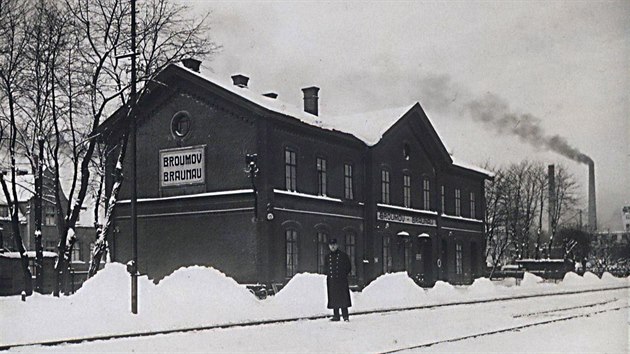 Stanice Broumov v roce 1925. Foto pochází ze staniční kroniky