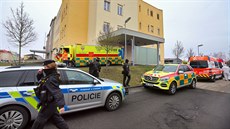 Desítky pacient pevezli záchranái z Chebu a Sokolova do nemocnic v jiných...