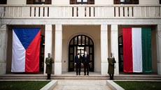 Premiér Andrej Babi se v Budapeti setkal se svým maarským protjkem...