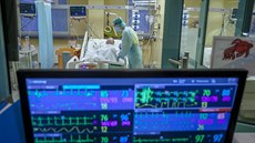 PRO REPORTÁ�: Nemocnice Sokolov, covid-19, MOJIP, Interna, personál.