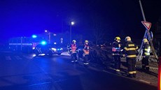 Nehoda osobního auta v Dobanech na Plzesku.