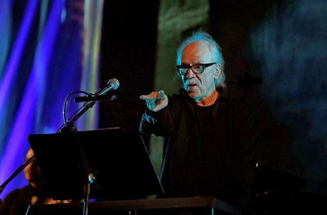 Reisér a skladatel John Carpenter