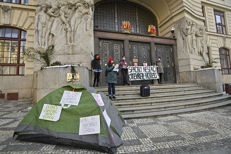 Ped praským magistrátem se 15. února 2021 uskutenil happening kolektiv RFK...