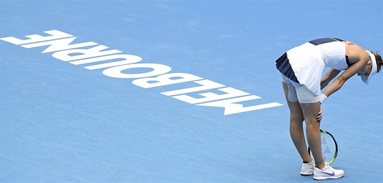 Markéta Vondrouová se vydýchává po výmn v osmifinále Australian Open.