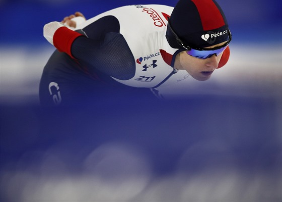 Martina Sáblíková na pětikilometrové trati na mistrovství světa v Heerenveenu