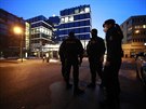 Policisté uzaveli okolí nákupního centra Quadrio na Národní tíd kvli bomb....