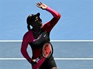 Amerianka Serena Williamsová slaví postup do tetího kola Australian Open.