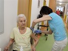 Vichni klienti zlnskho Alzheimercentra u dostali druhou dvku vakcny proti...