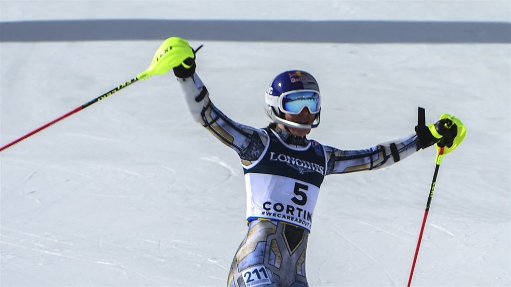 Rozpaky Ester Ledecké cíli slalomové části kombinace na mistrovství světa v...