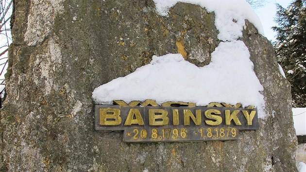 Babinský dožíval jako zahradník v řepském klášteře sester boromejek. Připomíná ho tam v rohu hřbitova neotesaný balvan s letopočty. 