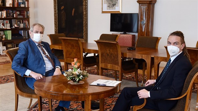 Prezident Miloš Zeman se sešel s předsedou Pirátů Ivanem Bartošem
