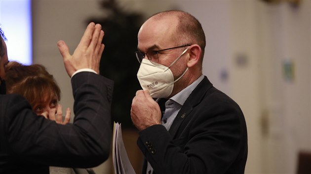 Vláda ve středu večer jedná s opozicí o návrhu pandemického zákona. Jan Blatný na cestě do Sněmovny.(17. února 2021)