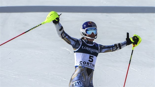Rozpaky Ester Ledeck cli slalomov sti kombinace na mistrovstv svta v Cortin d'Ampezzo.