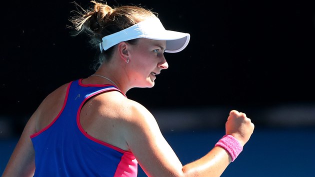 Barbora Krejkov a zaat pst za vyhran mek ve finle Australian Open ve tyhe.