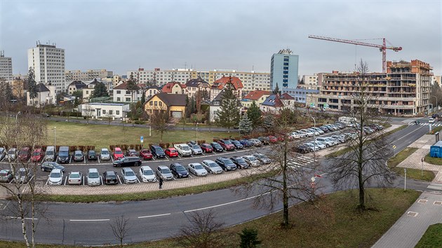 Nový bytový dům na hradeckém Slezském Předměstí (5. 2. 2021)