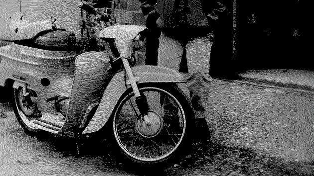 Zloděj ukradl z garáže v Losiné u Plzně také šedesát let starý motocykl Jawa 50-05 známý jako Pionýr.