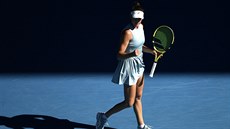 Američanka Jennifer Brady se povzbuzuje v semifinále Australian Open.