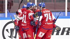 etí hokejisté se radují z gólu proti Finsku, který vstelil Matj Blümel...