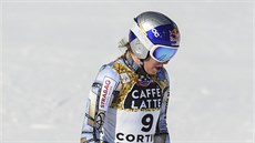 Ester Ledecká v cíli sjezdu na mistrovství svta v Cortin d'Ampezzo.