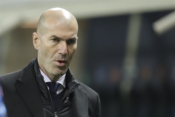 Zinedine Zidane, dnes u (opt) bývalý trenér fotbalist Realu Madrid.