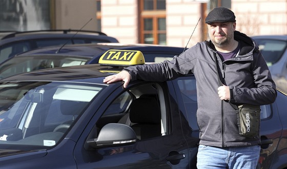 Taxikář Jiří Elčkner ve spolupráci s mikroregionem začal na Bystřicku nově...