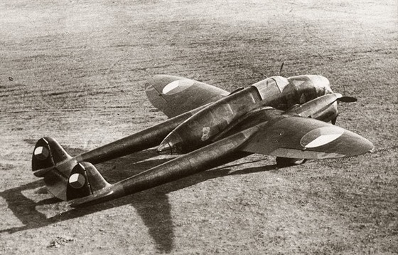 Prototyp průzkumného letounu Praga E.51
