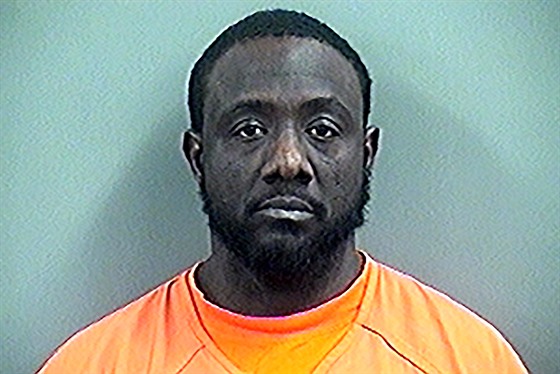 Oklahomský vězeň Lawrence Paul Anderson je podezřelý z tří vražd. (23. února...
